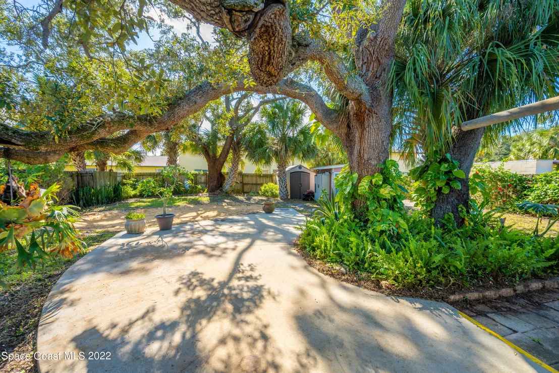 Photo of 1698 Guava Avenue