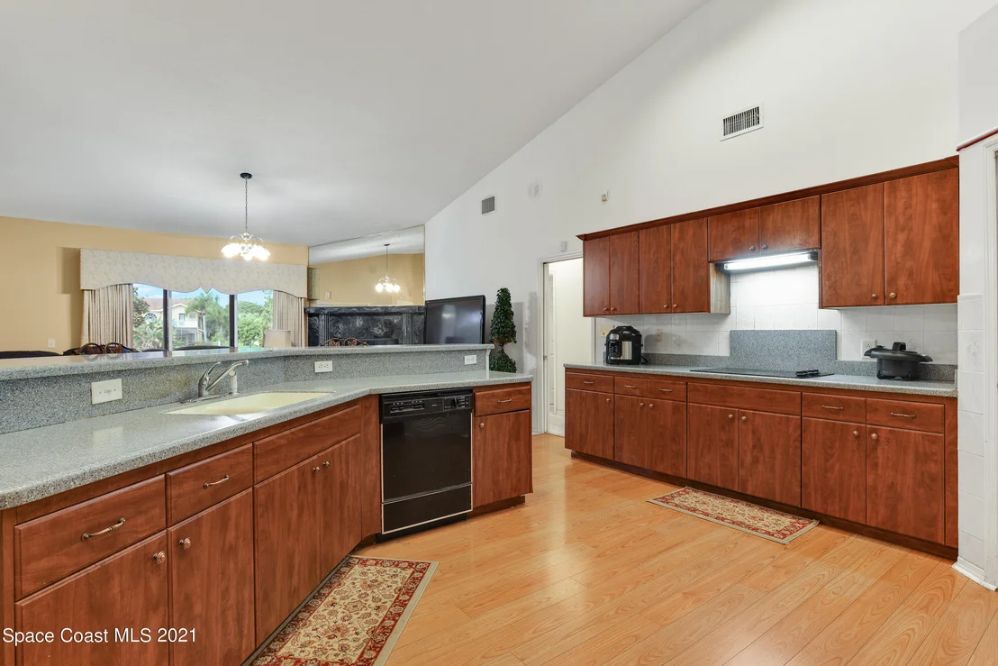 Photo of 1225 Salmonberry Place