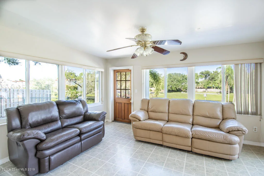 Photo of 1141 Rivermont Drive