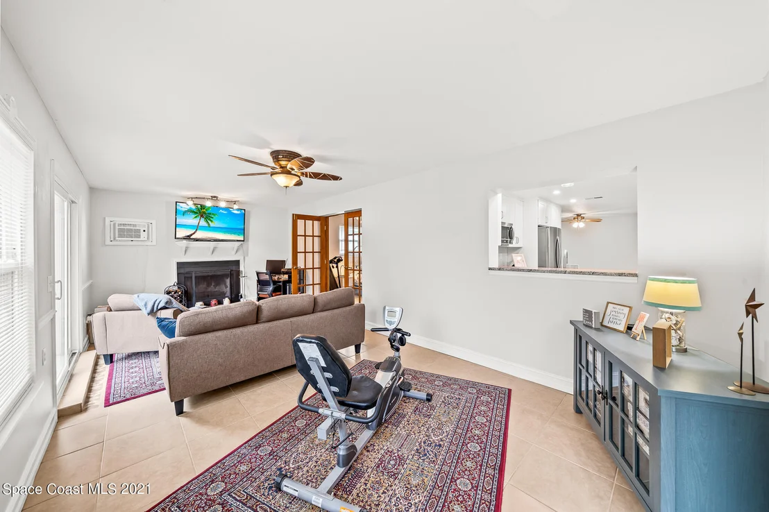 Photo of 1255 Seminole Drive