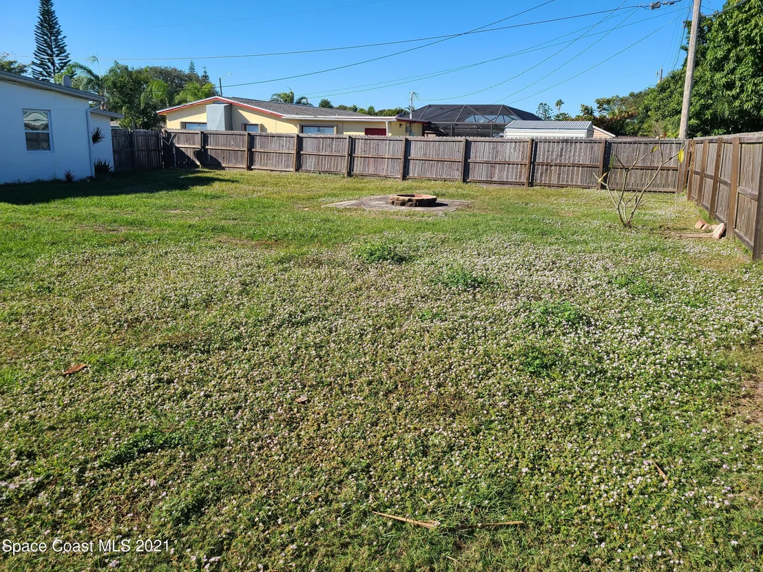 Photo of 1061 Cable Lane NE