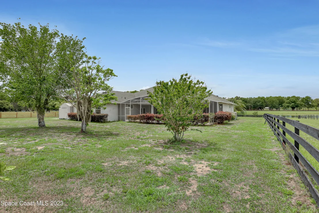 Photo of 15120 Peru Road
