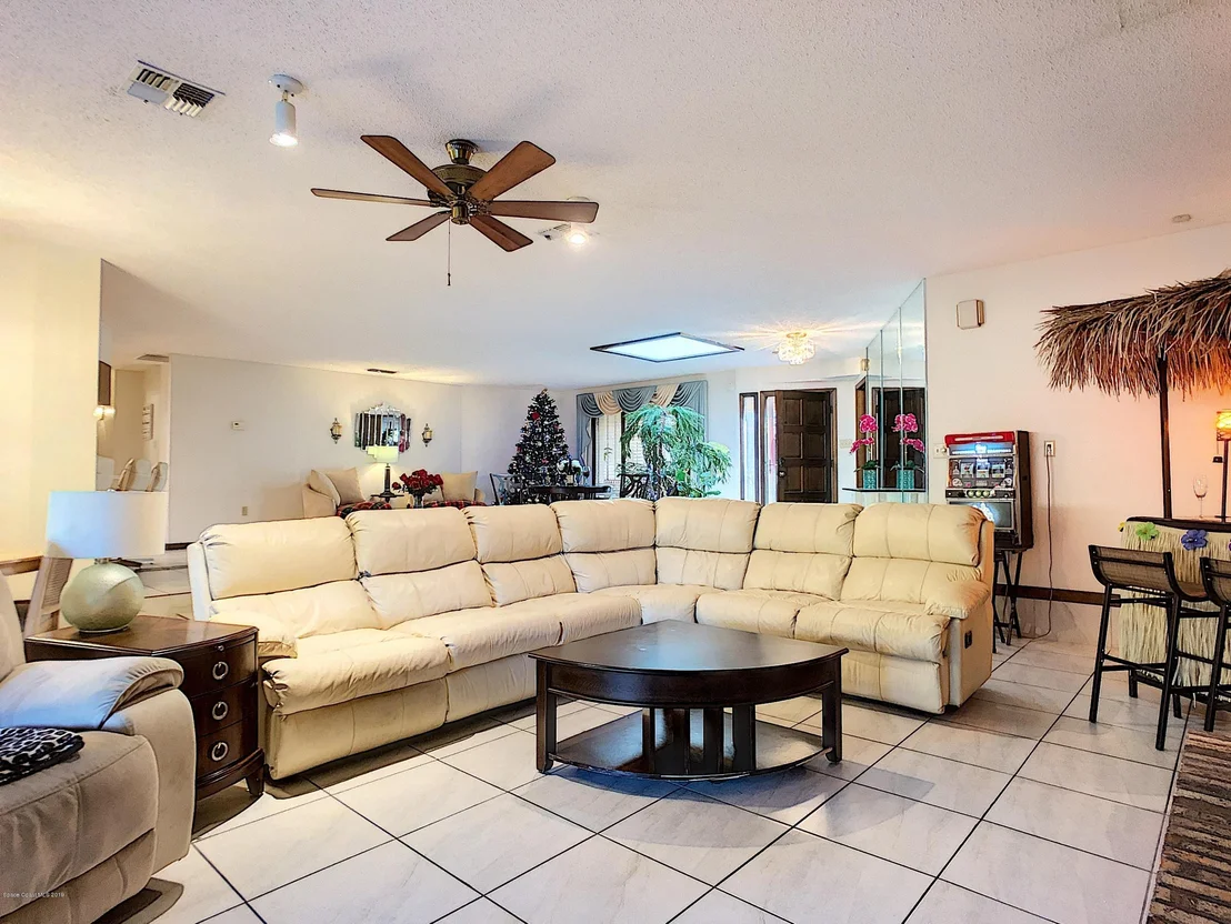Photo of 1175 Wentworth Circle