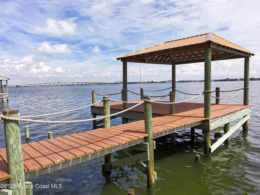 Photo of 555 Rockledge Drive