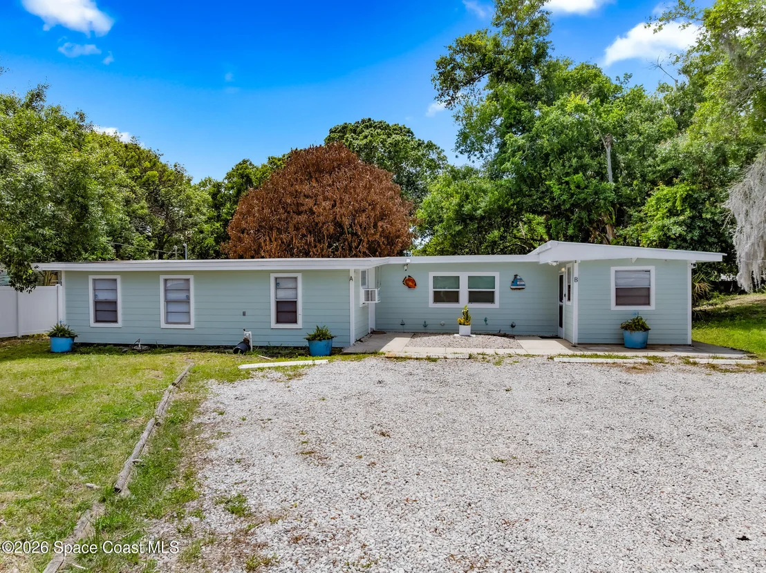 Photo of 329 Pineda Street