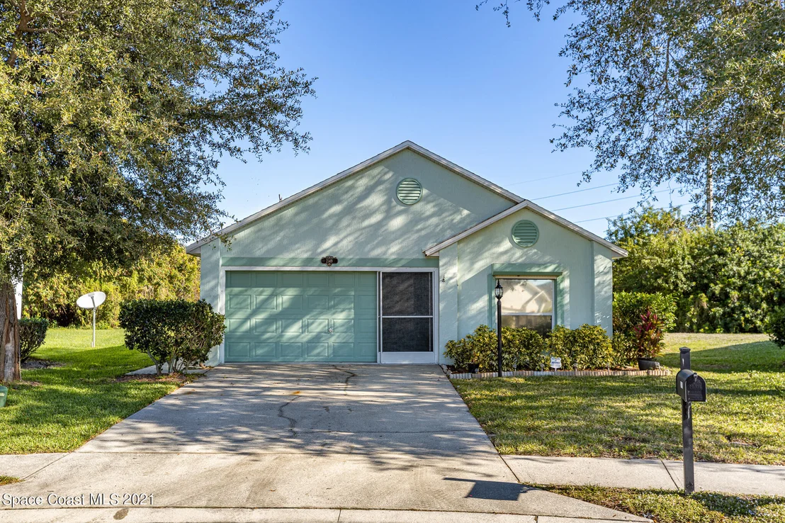 Photo of 2149 Redwood Circle