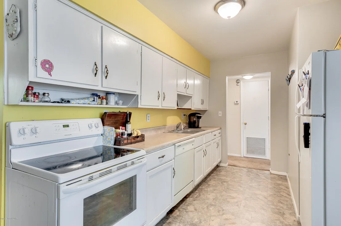 Photo of 912 Wisteria Drive