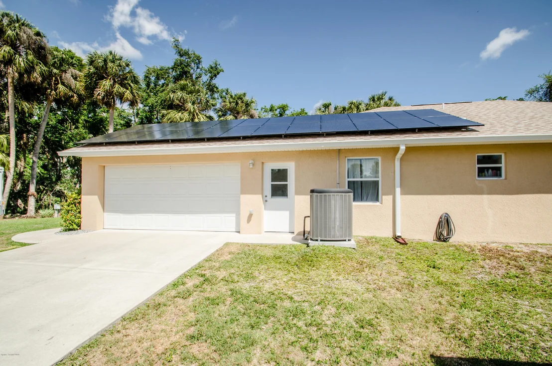 Photo of 1050 Gray Road