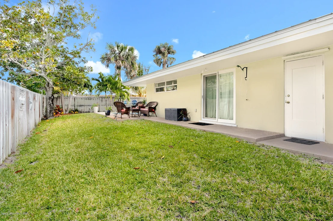 Photo of 570 Bahama Drive