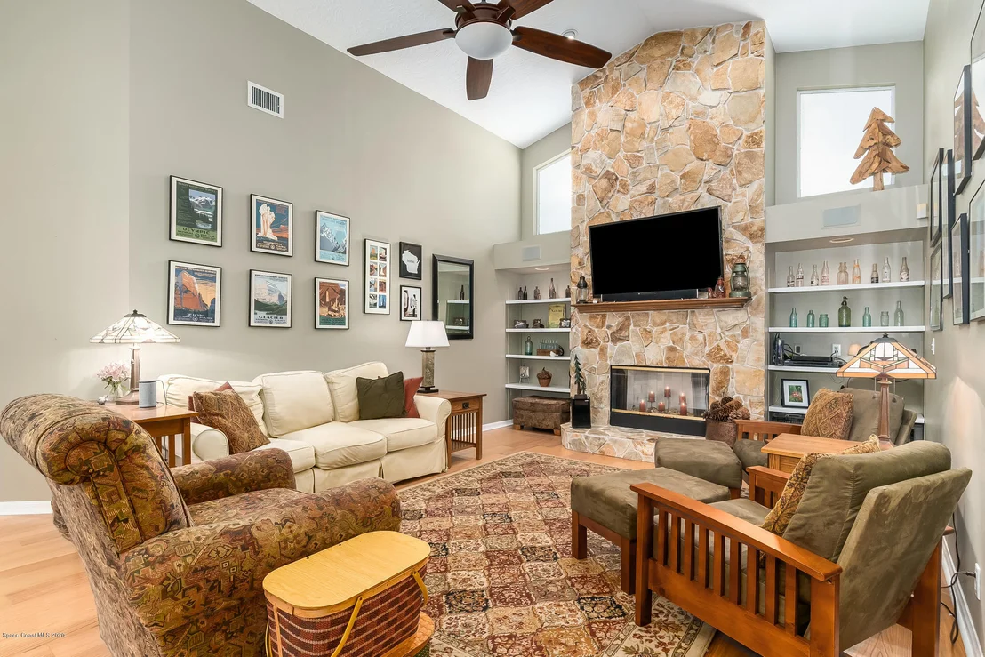 Photo of 528 Spring Lake Drive
