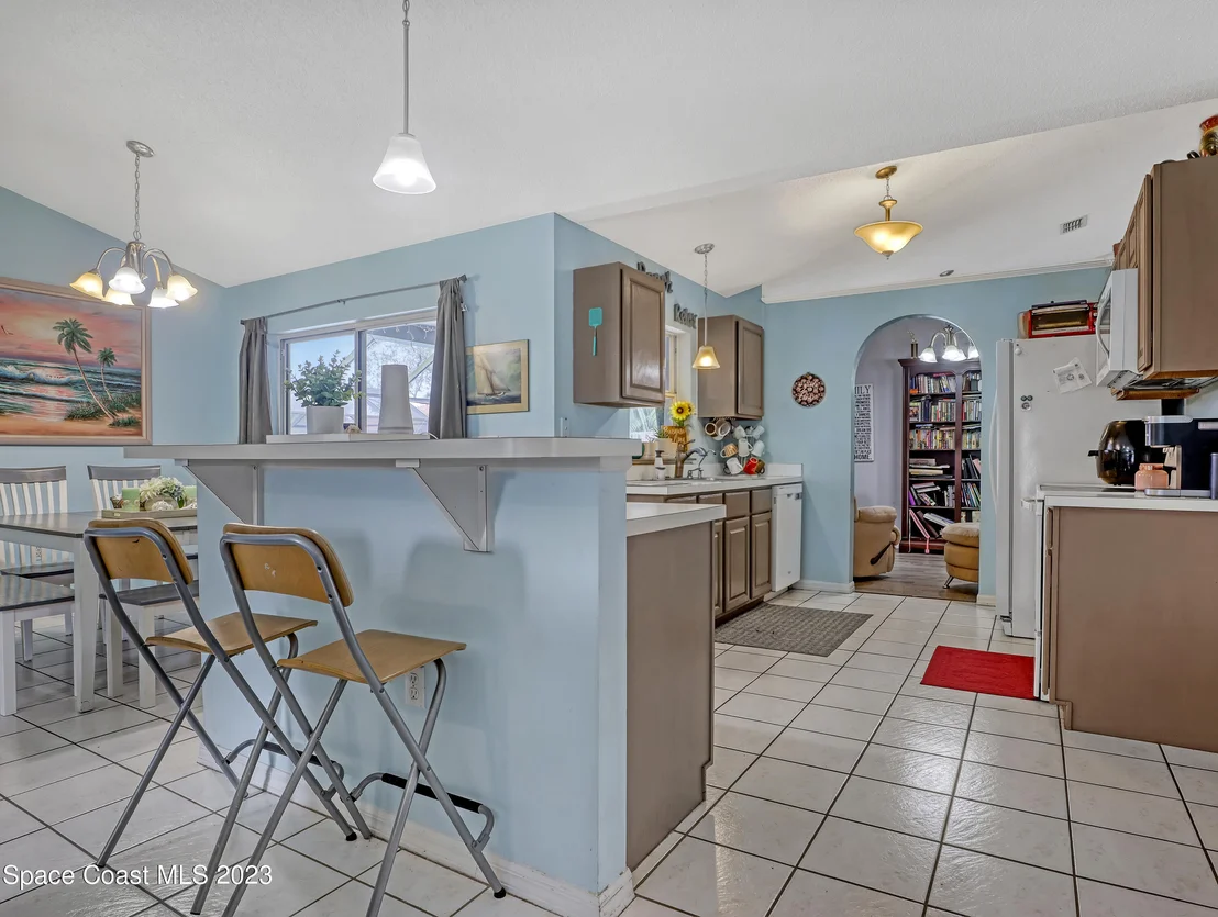 Photo of 2305 Shady Oak Road