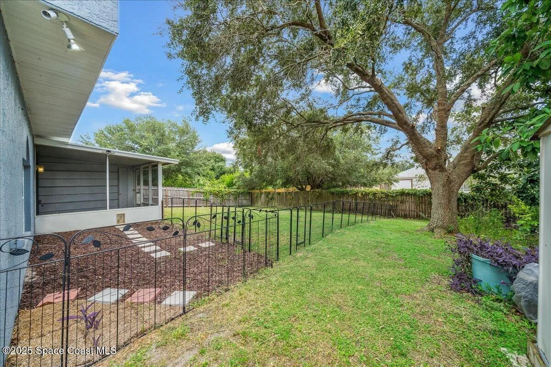 Photo of 6005 Edison Street