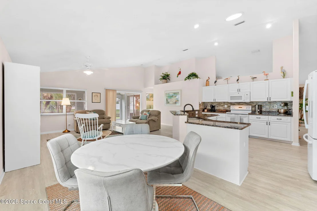 Photo of 685 Naples Court