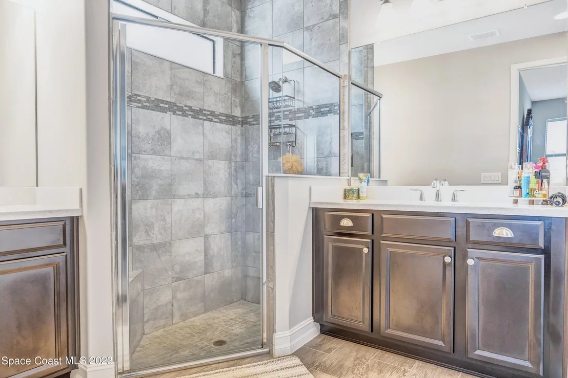 Photo of 7338 Bluemink Lane
