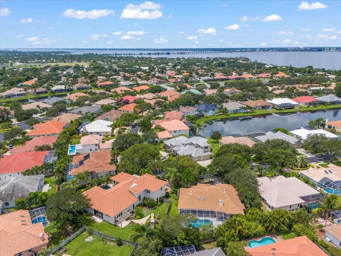 Photo of 405 Newport Drive