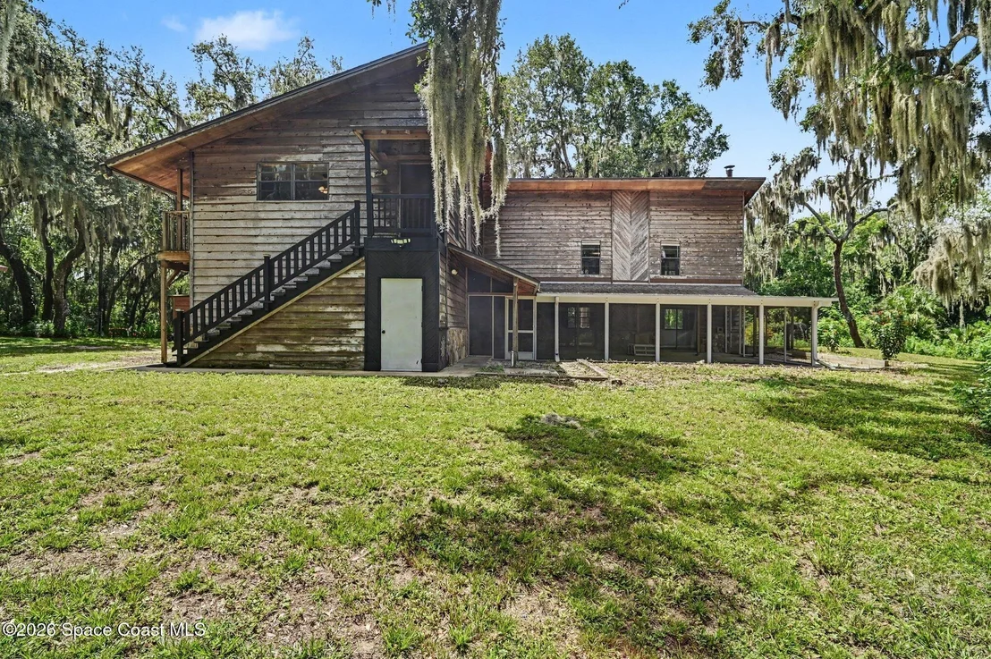 Photo of 2650 Lagrange Road