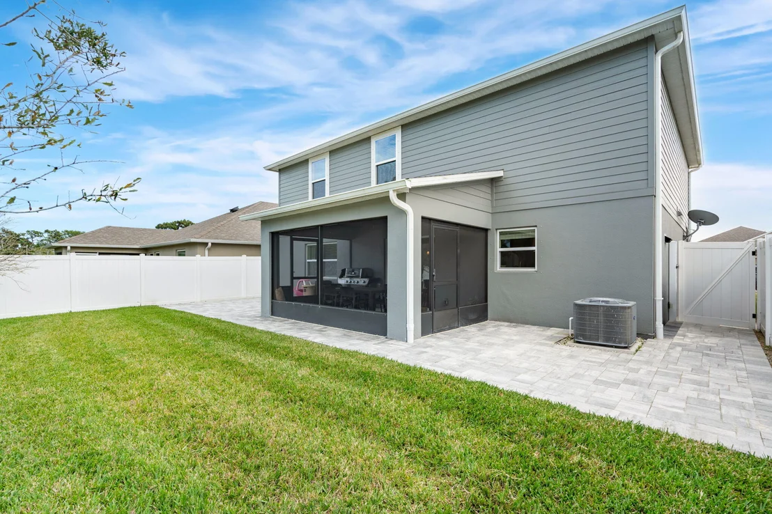 Photo of 1059 Dania Circle NE