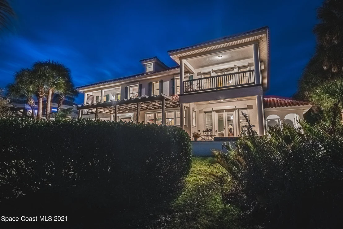 Photo of 176 Bayshore Drive