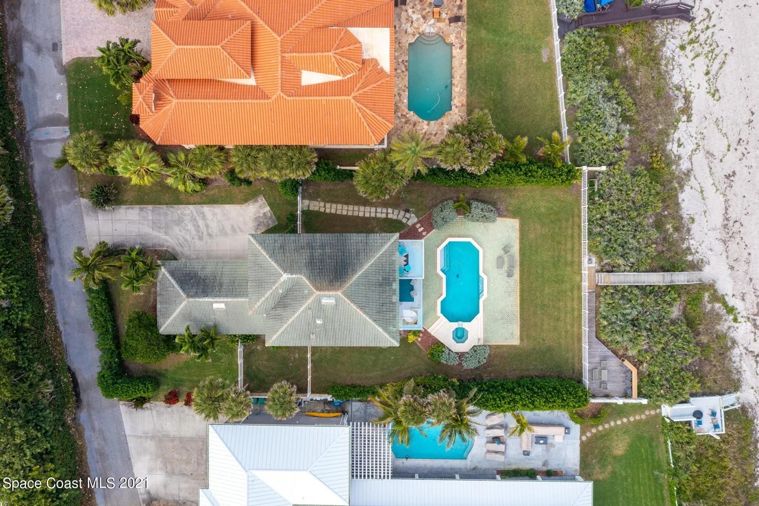 Photo of 735 Beach Street