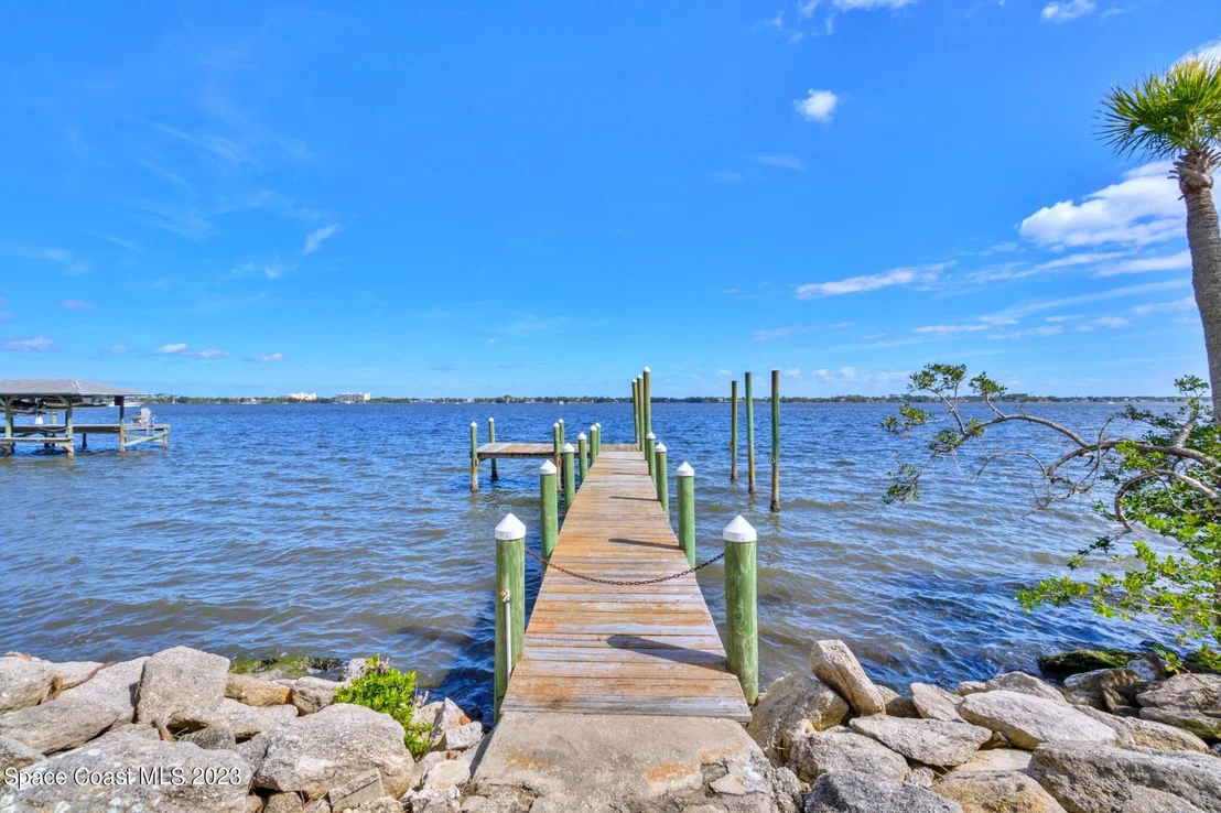 Photo of 535 Rockledge Drive