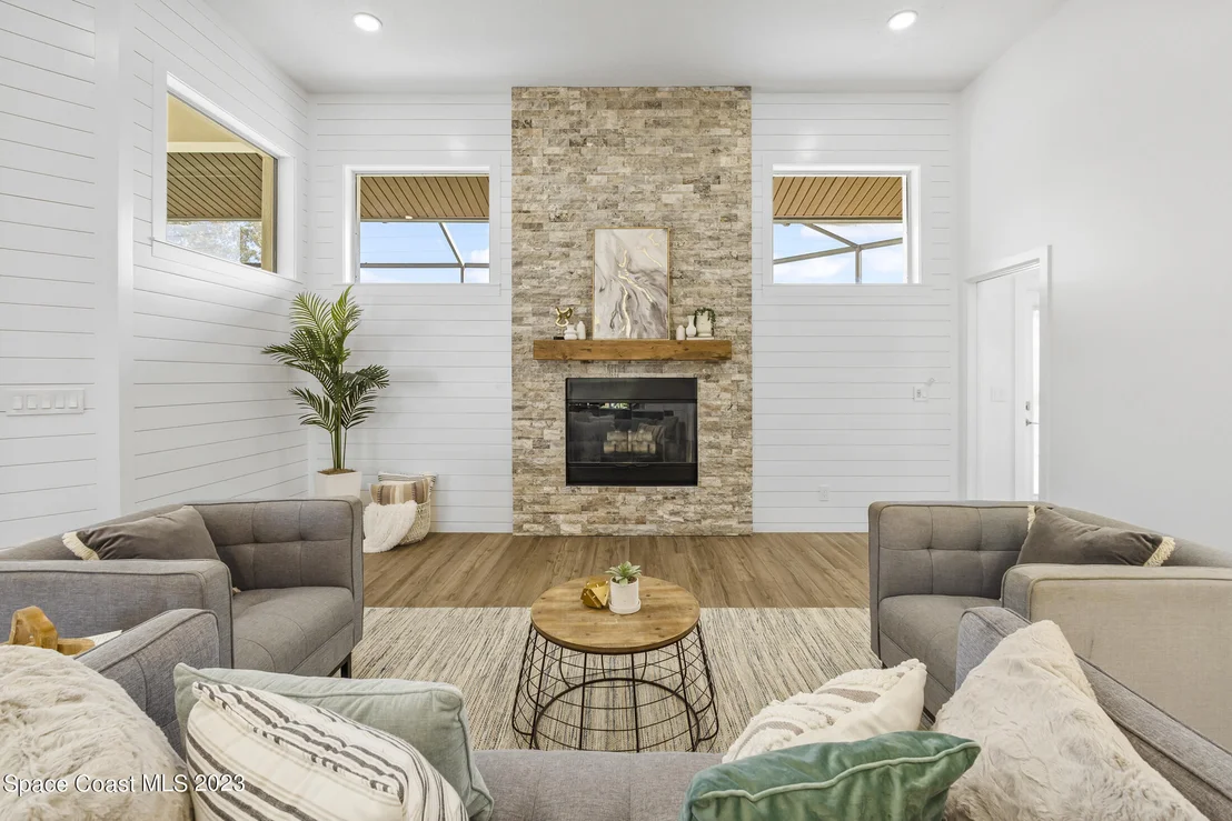Photo of 473 Peregrine Drive
