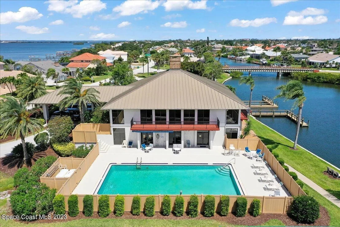 Photo of 544 Lanternback Island Drive