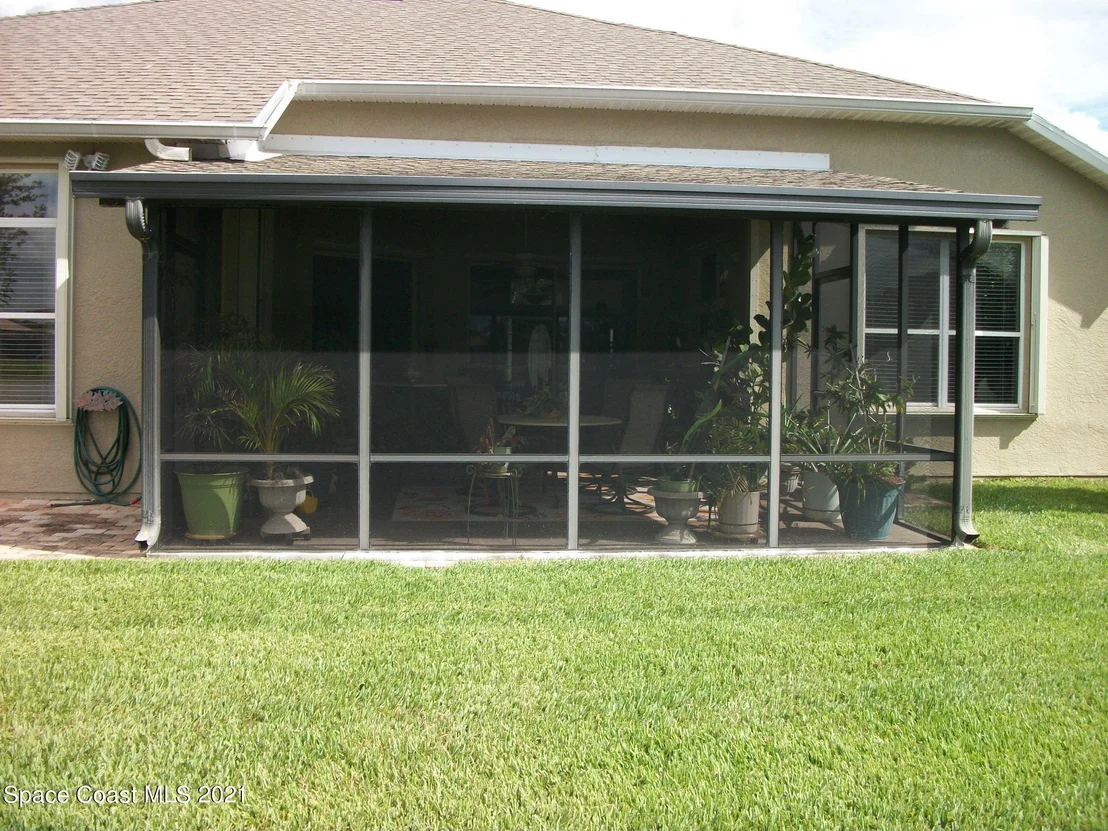 Photo of 1700 Whitman Drive