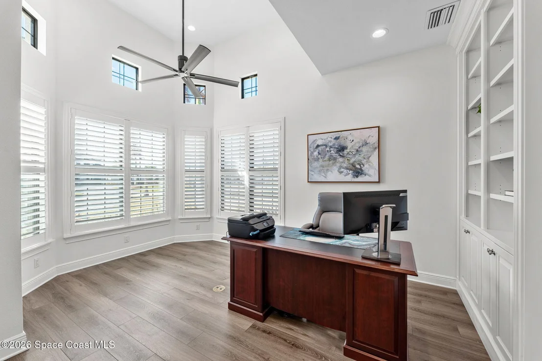 Photo of 3638 Lake Adelaide Place