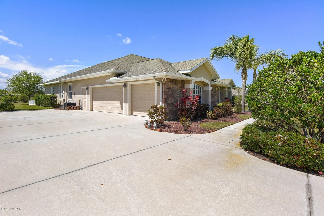 Photo of 1572 Nome Lane