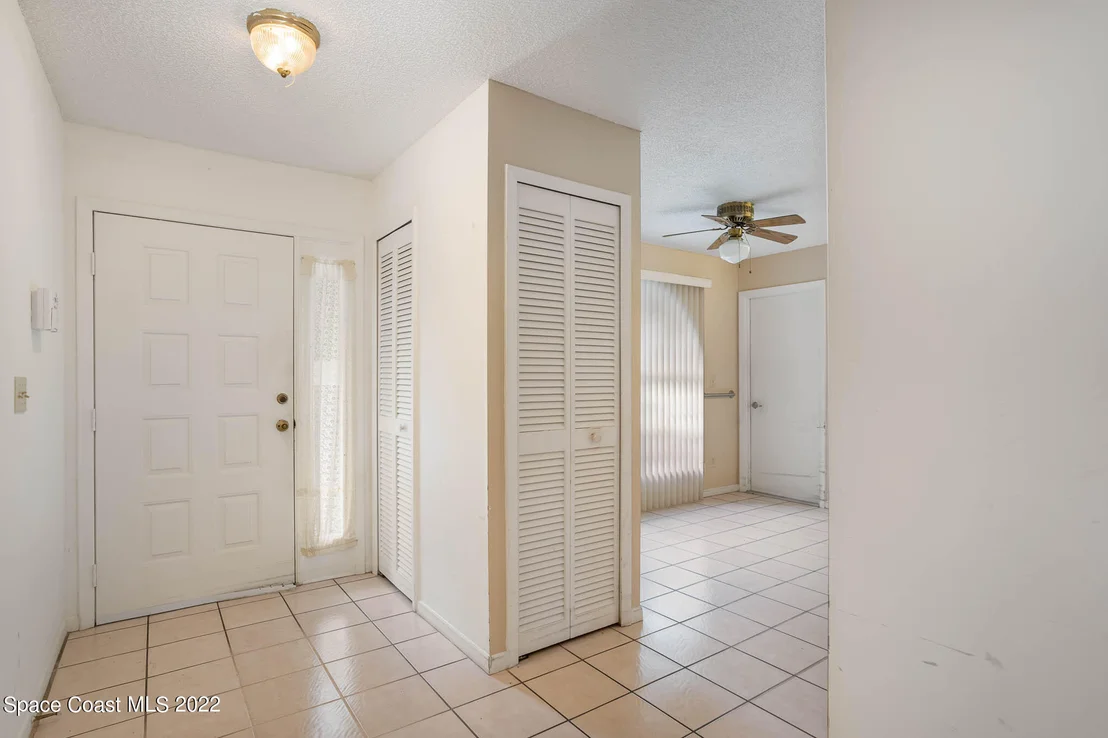 Photo of 299 Eldron Boulevard SE