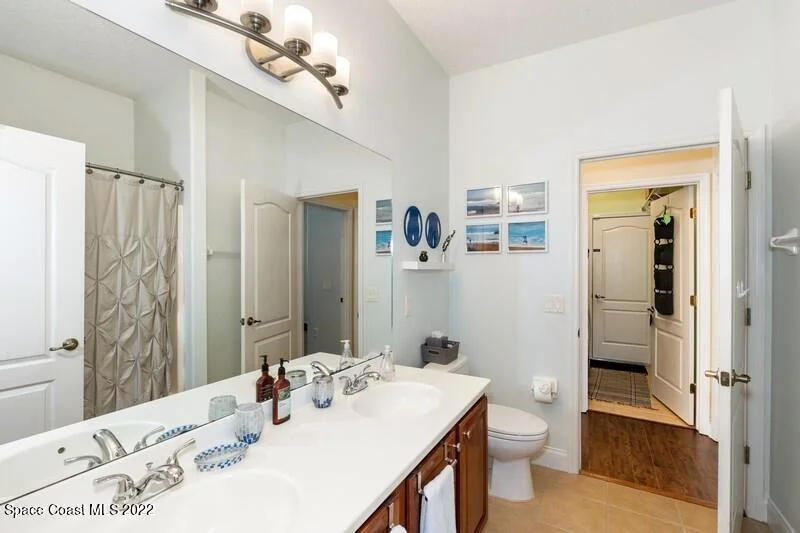 Photo of 461 Waterside Circle