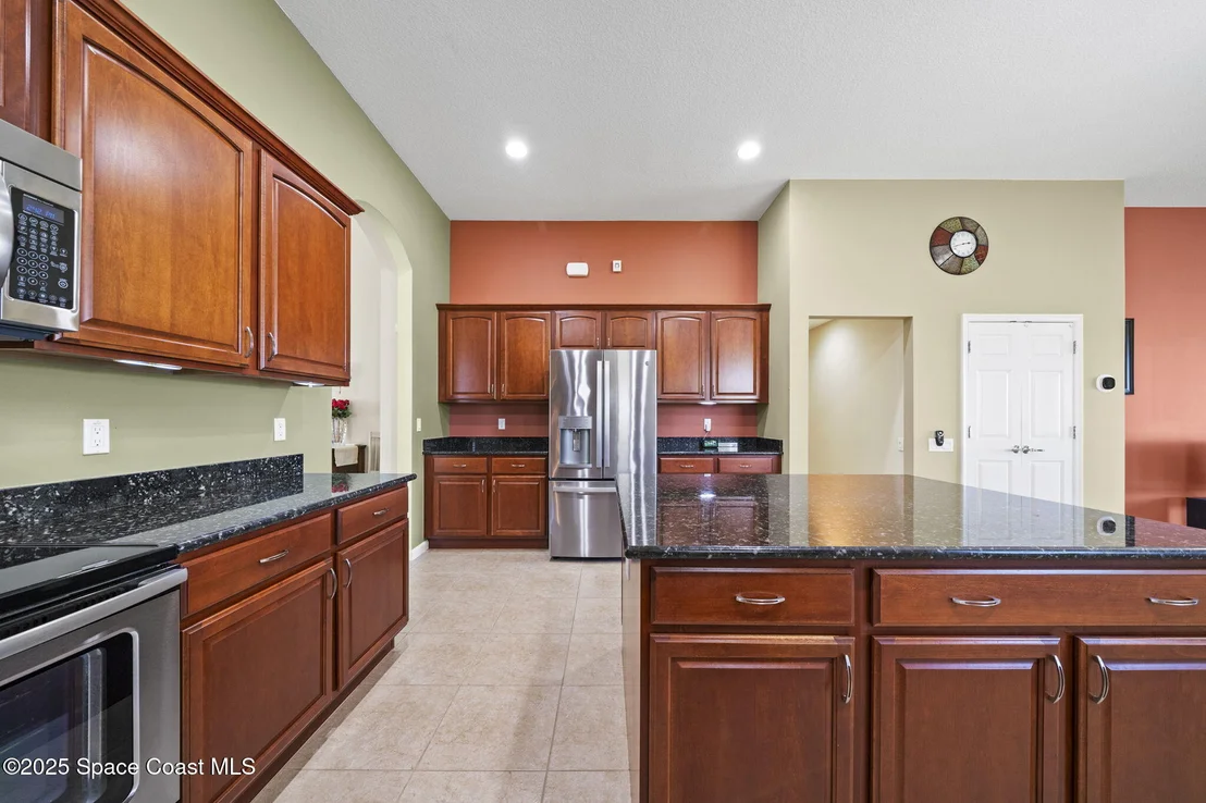 Photo of 1327 Dittmer Circle SE