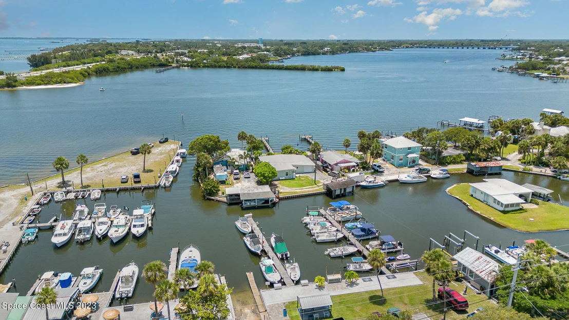 Photo of 3957 Canal Drive