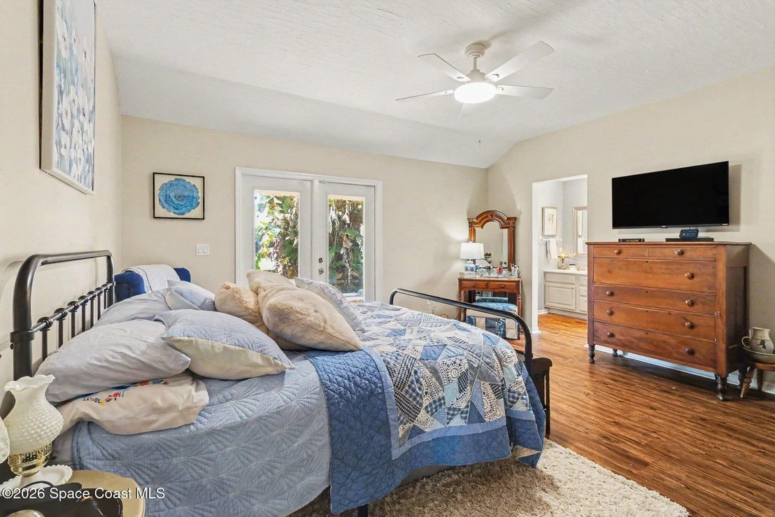 Photo of 1051 Mandarin Drive NE