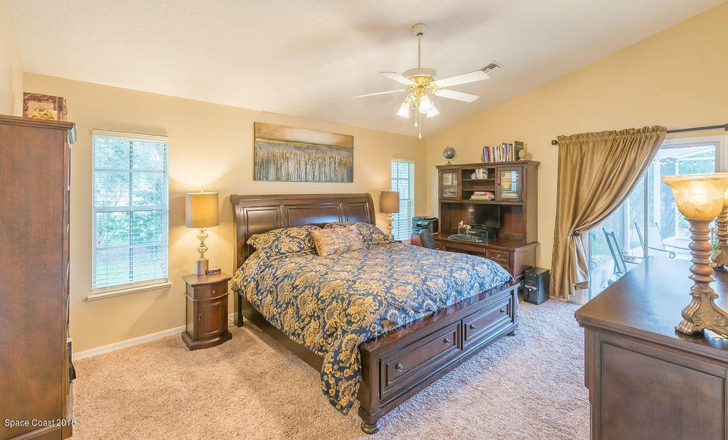 Photo of 1052 Fieldstone Drive