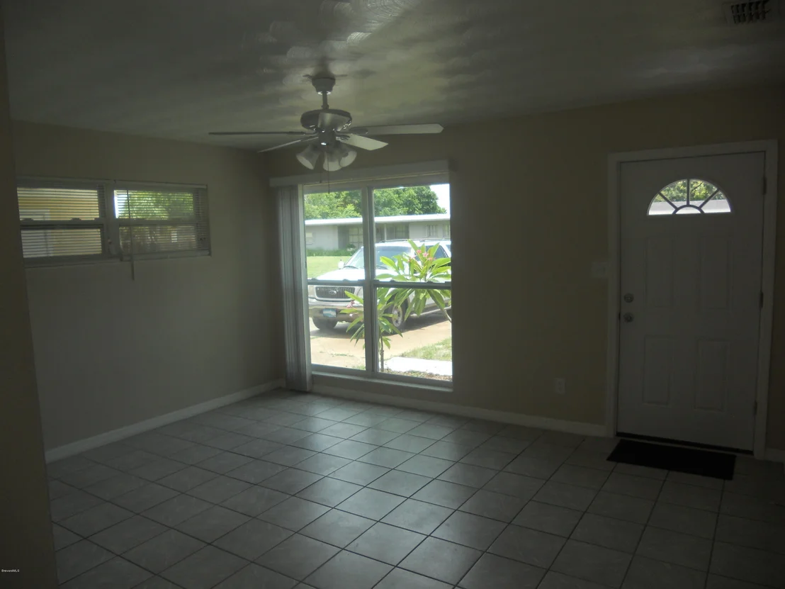 Photo of 1046 Azalea Lane