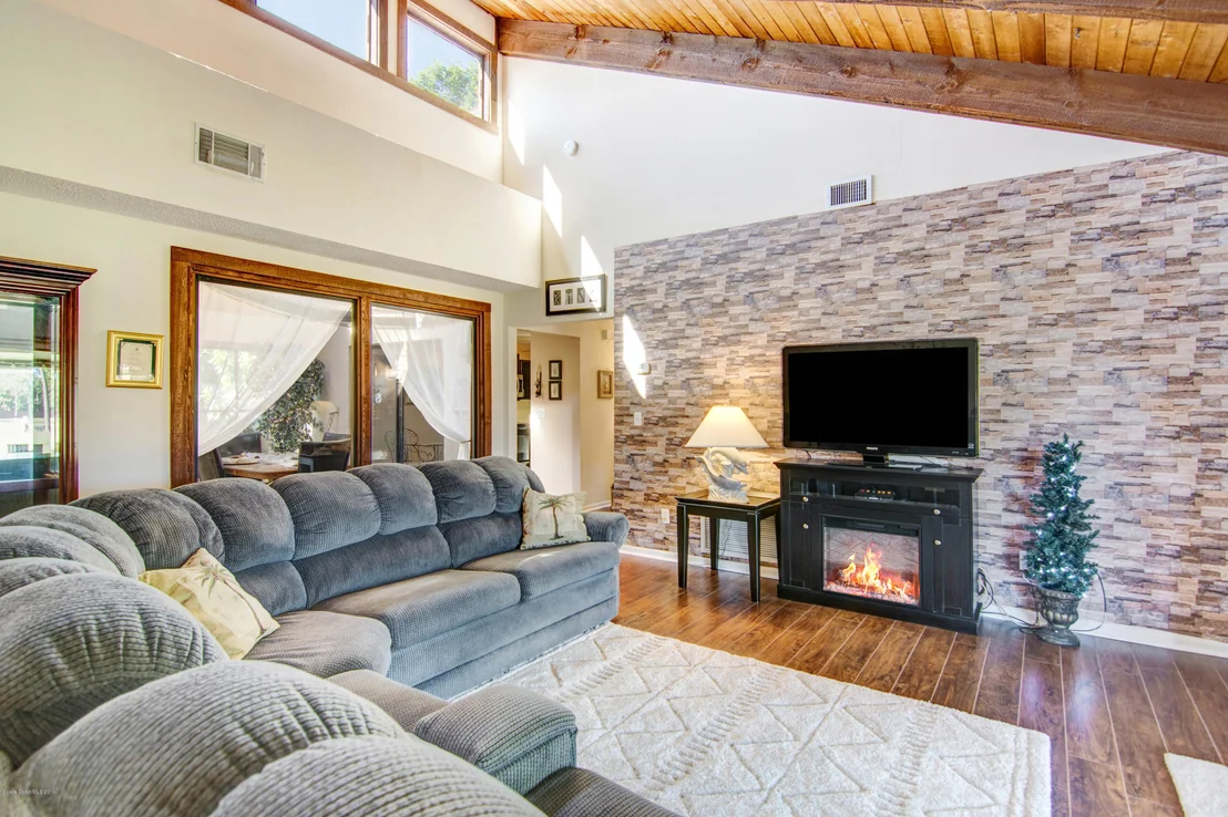 Photo of 200 Bayhead Drive