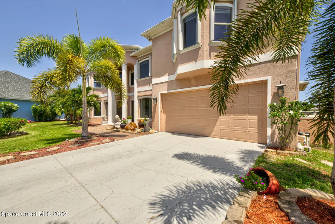 Photo of 334 Island Drive