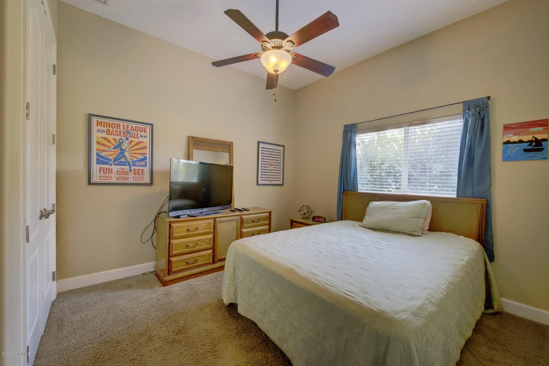 Photo of 5890 Rusack Drive