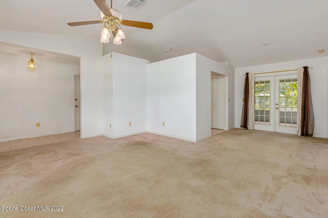 Photo of 5195 Carter Street