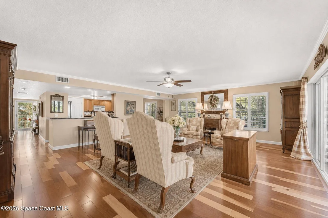 Photo of Unit 301 at 100 Riverside Drive