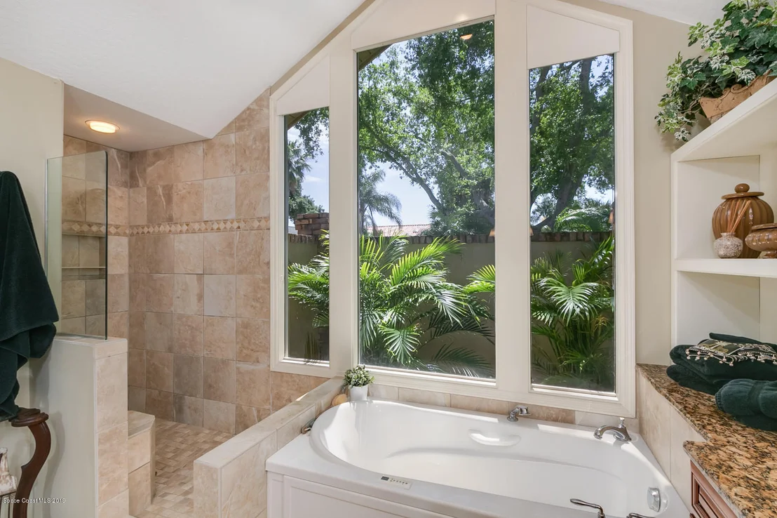 Photo of 610 Rossmoor Circle