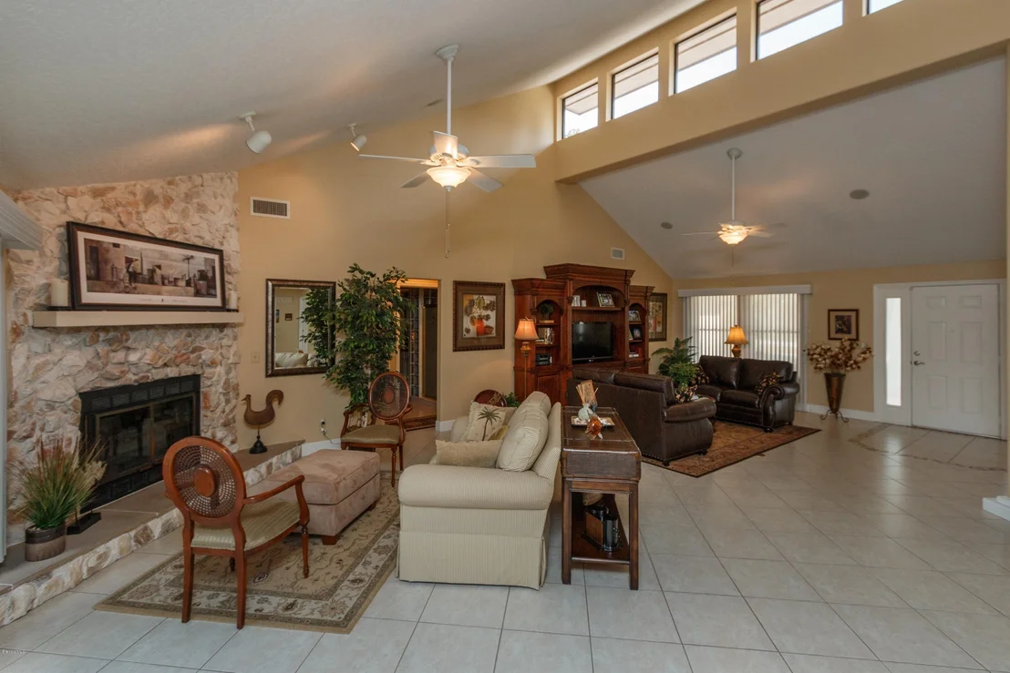 Photo of 610 Woodbridge Drive