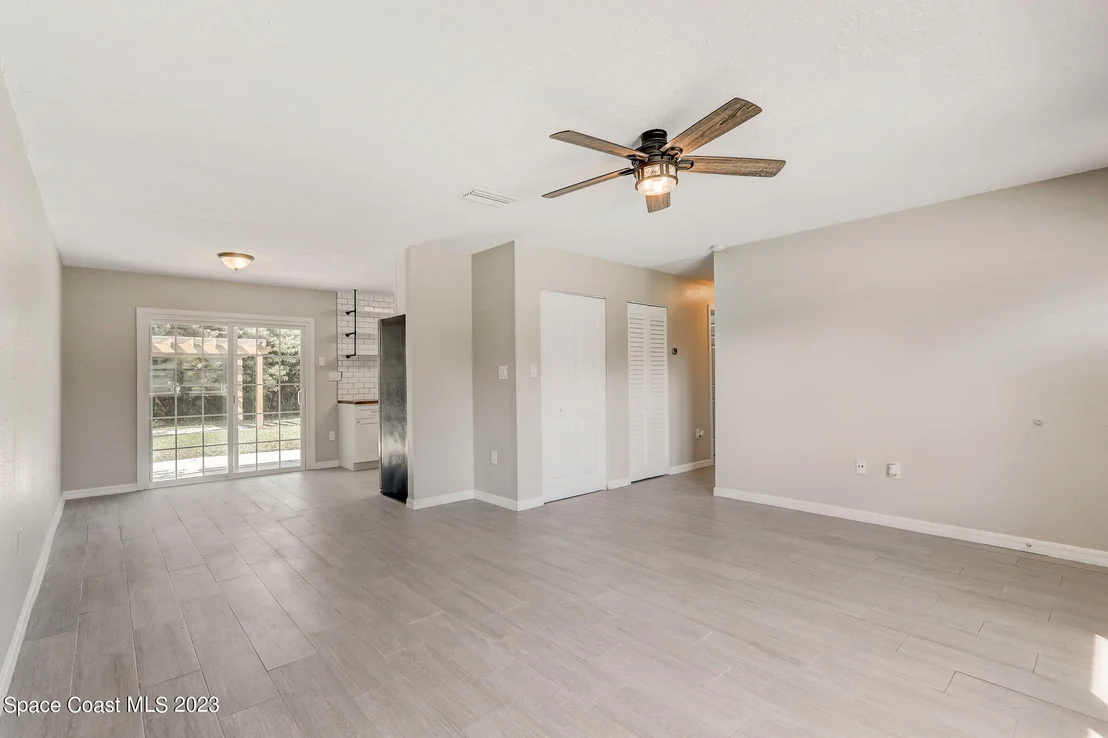 Photo of 2512 N Palm Drive