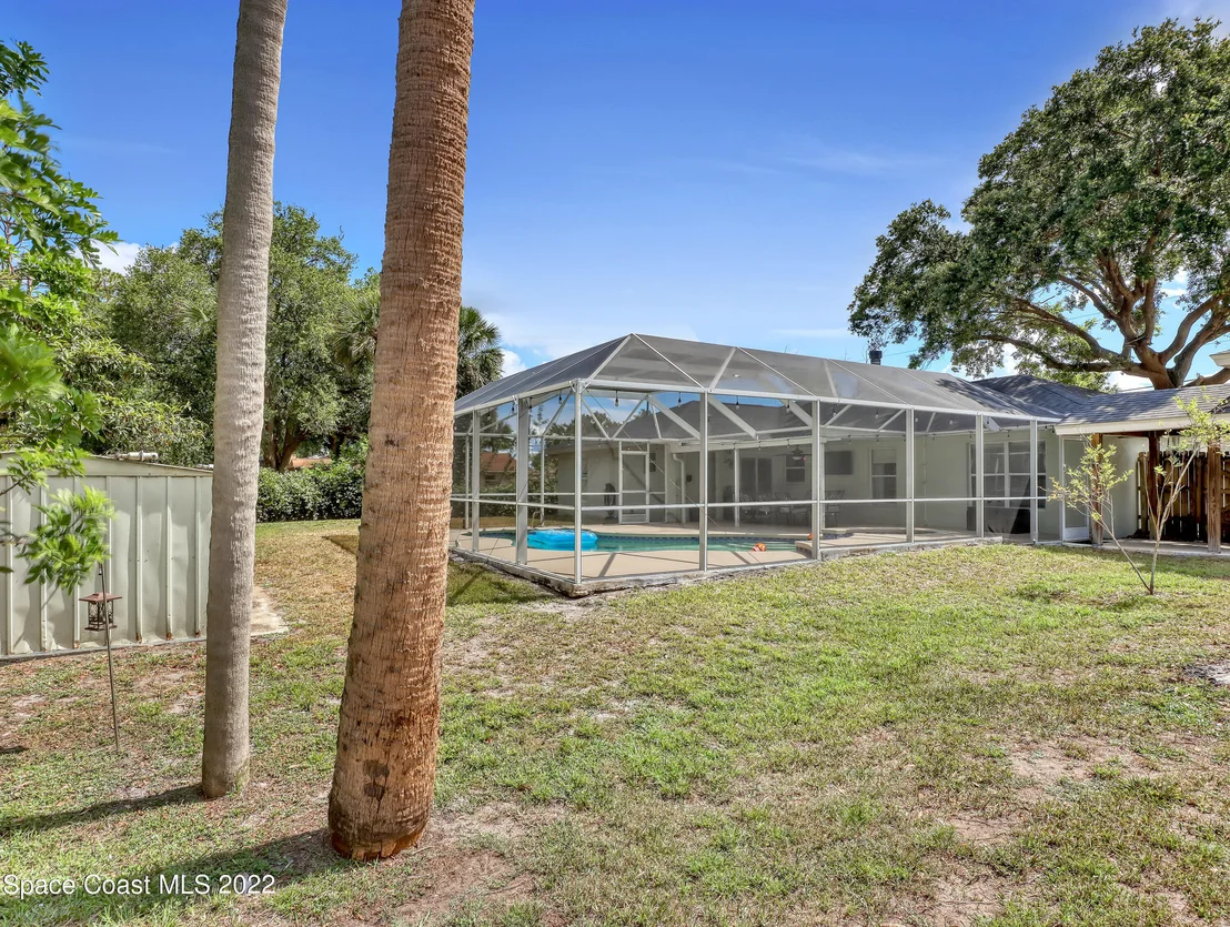 Photo of 6280 Golfview Avenue