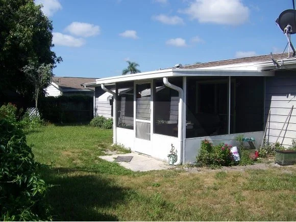 Photo of 859 NE Bahama