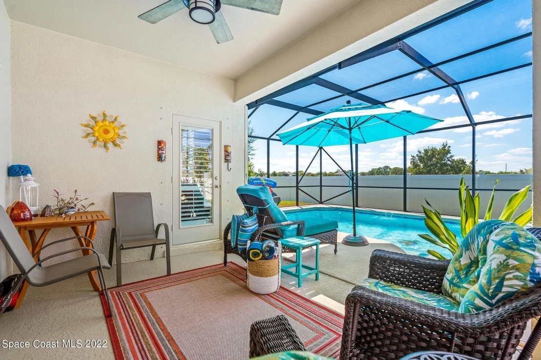 Photo of 982 Peta Way