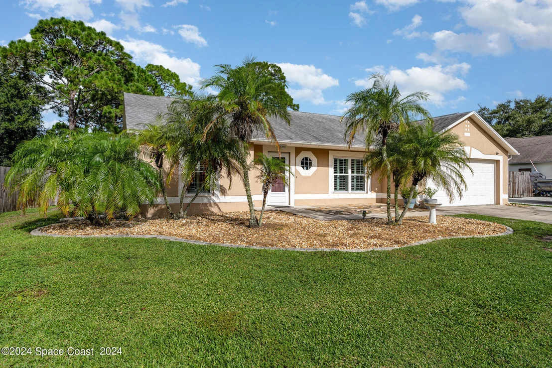 Photo of 6237 Arbor Avenue