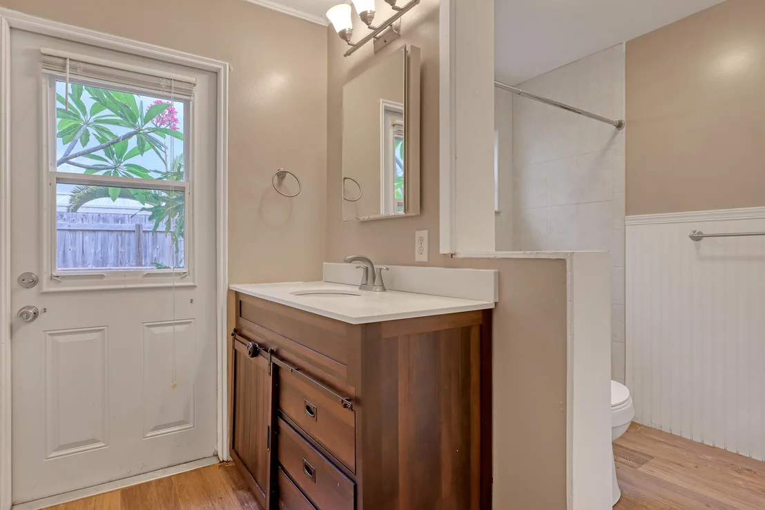 Photo of 355 Brewster Road