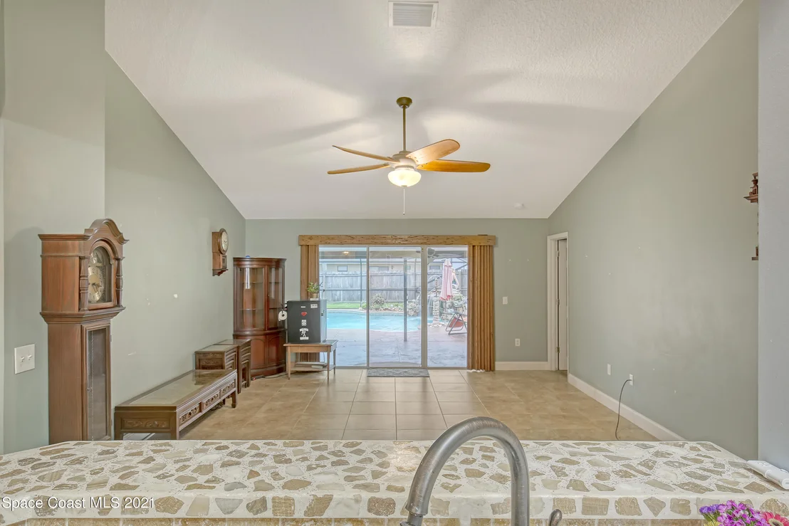 Photo of 6380 Manila Drive